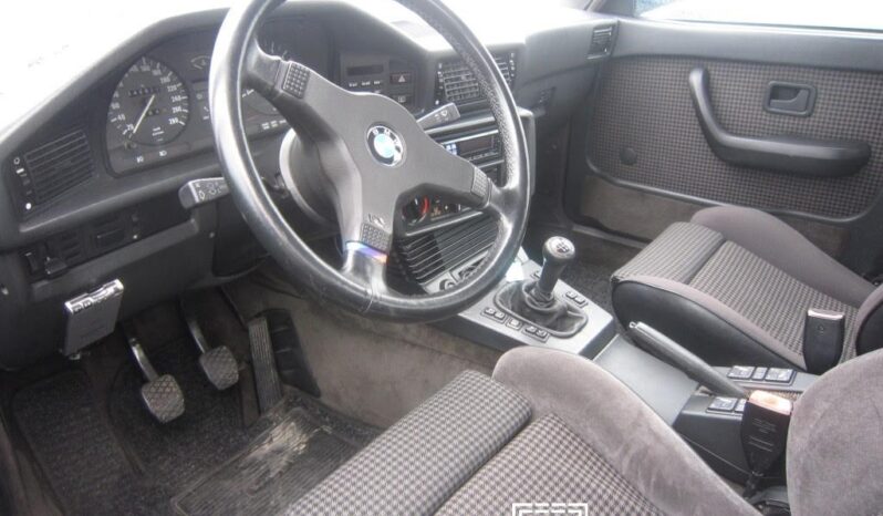 BMW E28 M5 S38 full